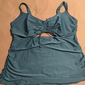 Old Navy Women's Plus - Peekaboo Tankini Swim Top 3x